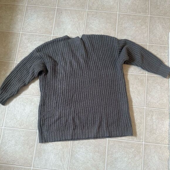 Chunky Graphic Sweater - Picture 4 of 11